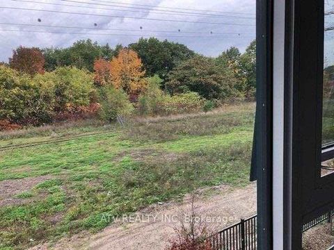 Photo 6 at TH17 - 10 Brin Drive, Humber Valley, Toronto