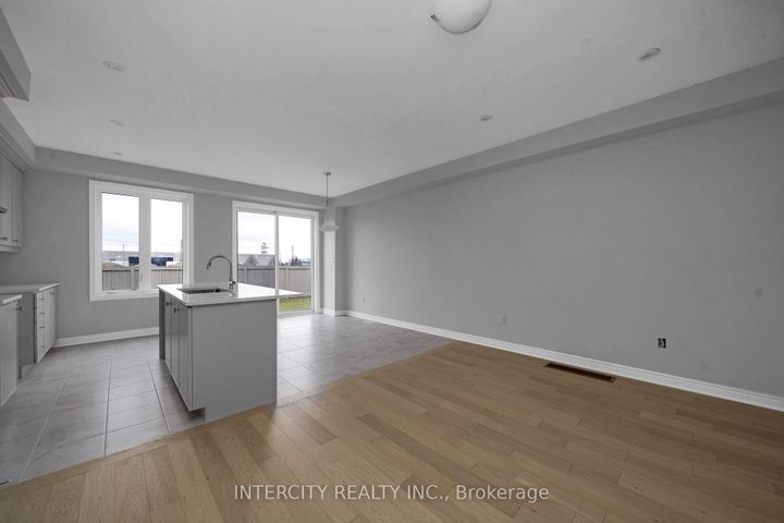 Photo 6 at 162 Mumbai Drive, Middlefield, Markham