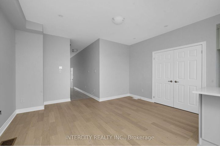 Photo 11 at 162 Mumbai Drive, Middlefield, Markham