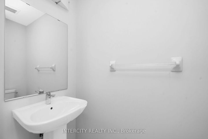 Photo 12 at 162 Mumbai Drive, Middlefield, Markham