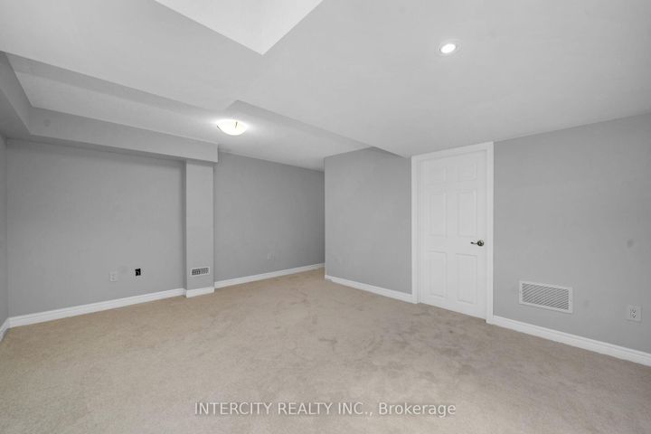 Photo 24 at 162 Mumbai Drive, Middlefield, Markham