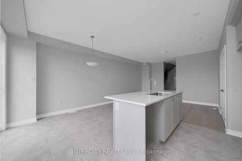 Photo 10 at 162 Mumbai Drive, Middlefield, Markham