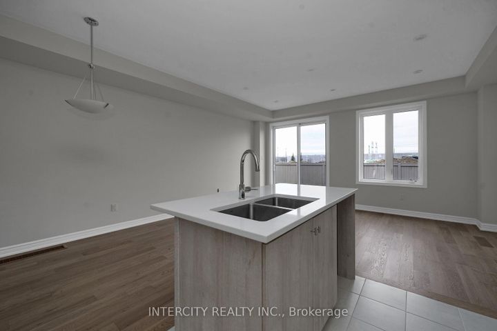 Photo 10 at 164 Mumbai Drive, Middlefield, Markham