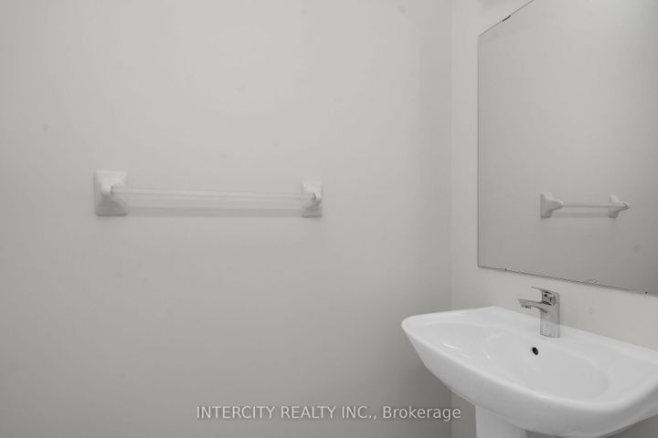 Photo 12 at 164 Mumbai Drive, Middlefield, Markham