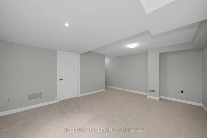 Photo 24 at 164 Mumbai Drive, Middlefield, Markham