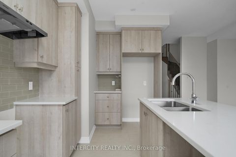 Photo 9 at 164 Mumbai Drive, Middlefield, Markham