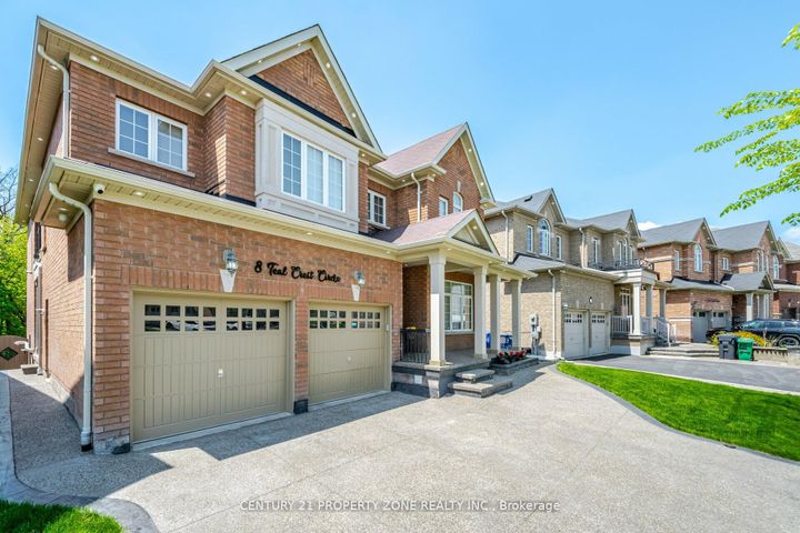 Photo 2 at 8 Teal Crest Circle, Credit Valley, Brampton