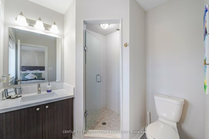 Photo 37 at 8 Teal Crest Circle, Credit Valley, Brampton