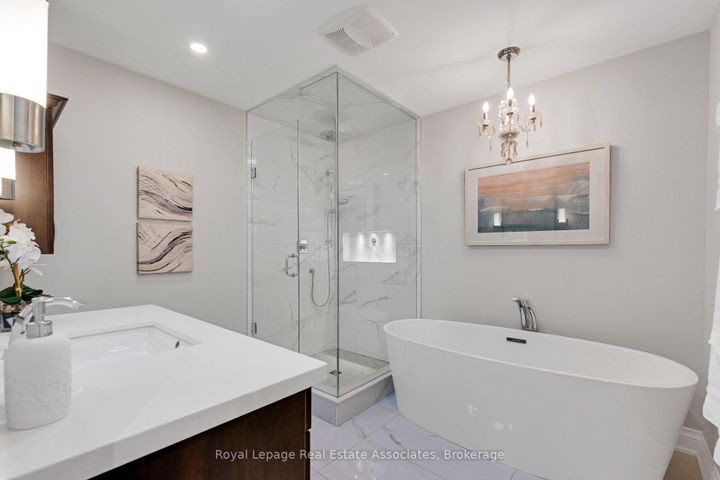 Photo 15 at 14 - 1905 Broad Hollow Gate, Erin Mills, Mississauga