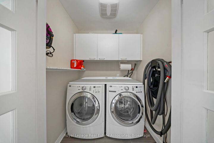 Photo 19 at 14 - 1905 Broad Hollow Gate, Erin Mills, Mississauga