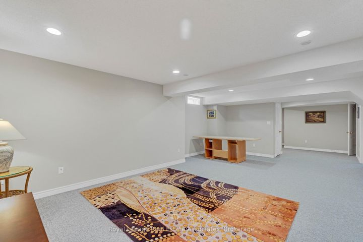 Photo 20 at 14 - 1905 Broad Hollow Gate, Erin Mills, Mississauga