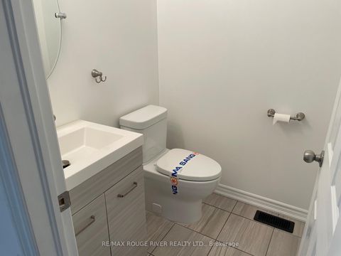 Photo 6 at 10 Moses Crescent, Bowmanville, Clarington