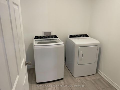 Photo 12 at 10 Moses Crescent, Bowmanville, Clarington