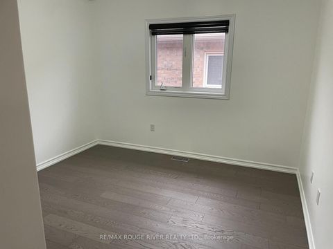 Photo 13 at 10 Moses Crescent, Bowmanville, Clarington