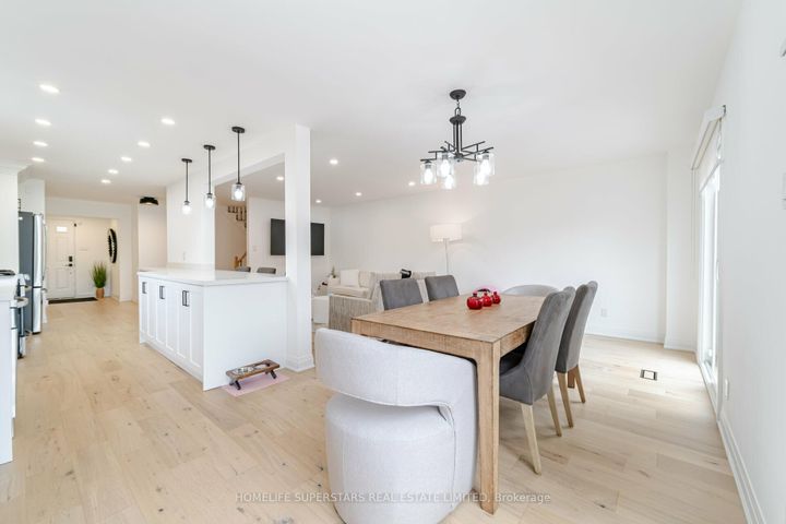 Photo 7 at 3 New Seabury Drive, Glen Shields, Vaughan