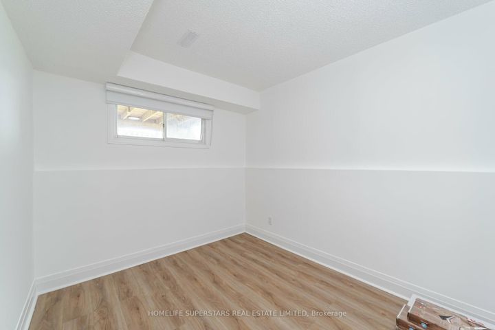 Photo 19 at 3 New Seabury Drive, Glen Shields, Vaughan