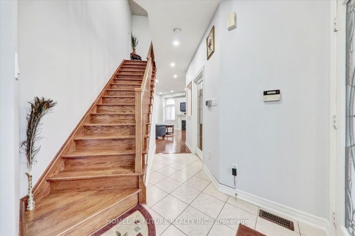 Photo 10 at 2 Tovey Terrace, Wellington, Brampton