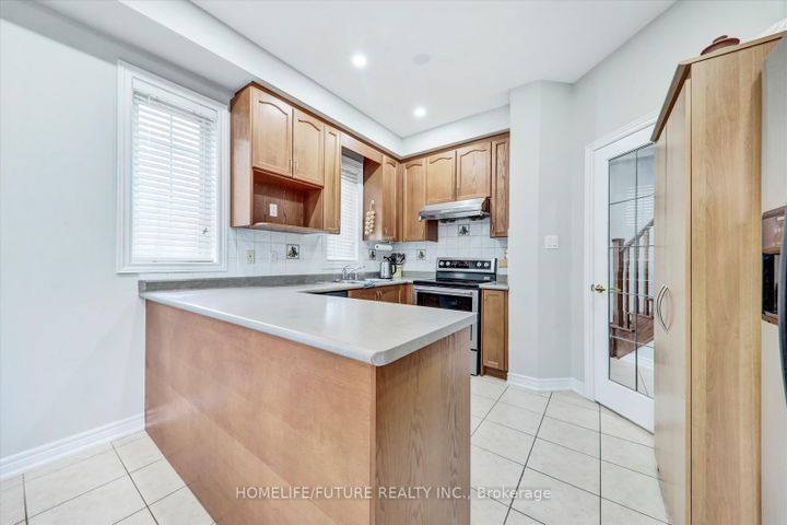 Photo 18 at 2 Tovey Terrace, Wellington, Brampton