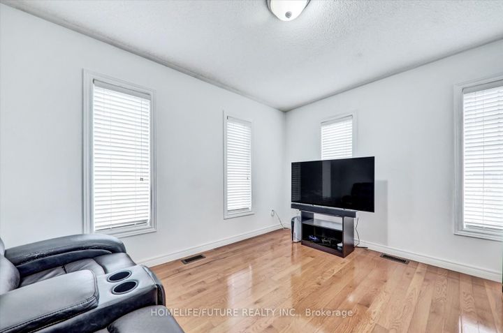 Photo 26 at 2 Tovey Terrace, Wellington, Brampton