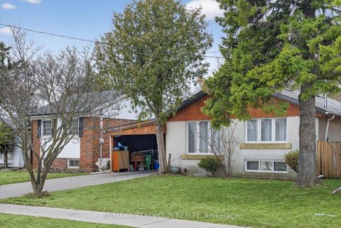 Photo 16 at 91 Ellendale Drive, Dorset Park, Toronto