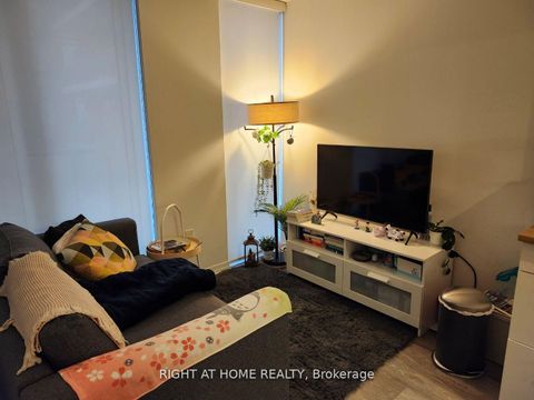 Photo 11 at 938 - 251 Jarvis Street, Moss Park, Toronto