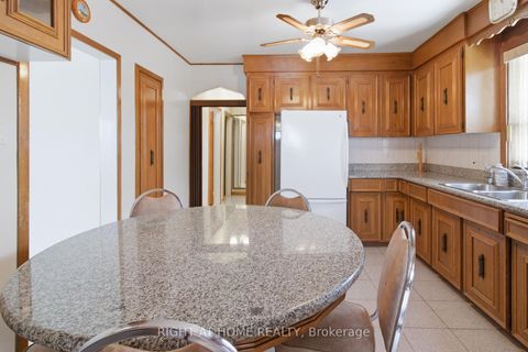 Photo 5 at 53 Tavistock Road, CFB, Toronto