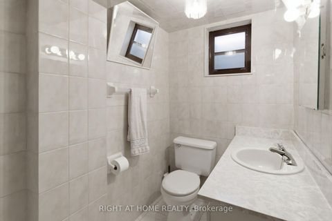 Photo 19 at 53 Tavistock Road, CFB, Toronto