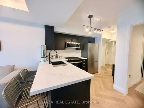 Photo 2 at 1705 - 10 Navy Wharf Court, Waterfront Communities C1, Toronto