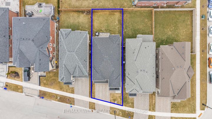 Photo 1 at 65 Port Royal Avenue, Kleinburg, Vaughan