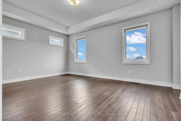 Photo 17 at 65 Port Royal Avenue, Kleinburg, Vaughan