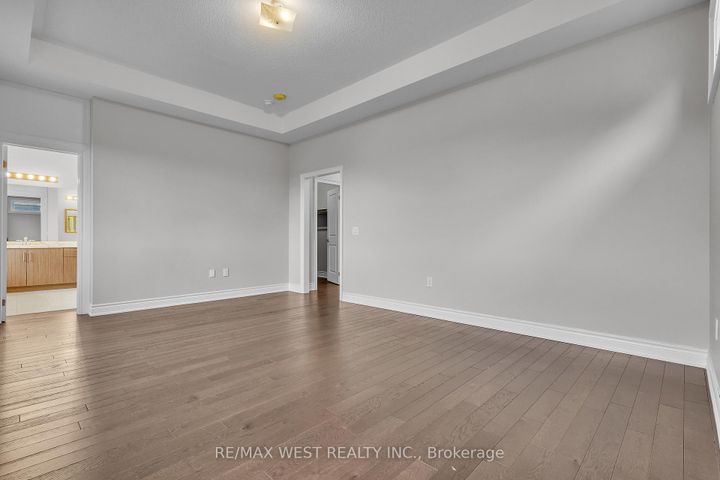 Photo 18 at 65 Port Royal Avenue, Kleinburg, Vaughan