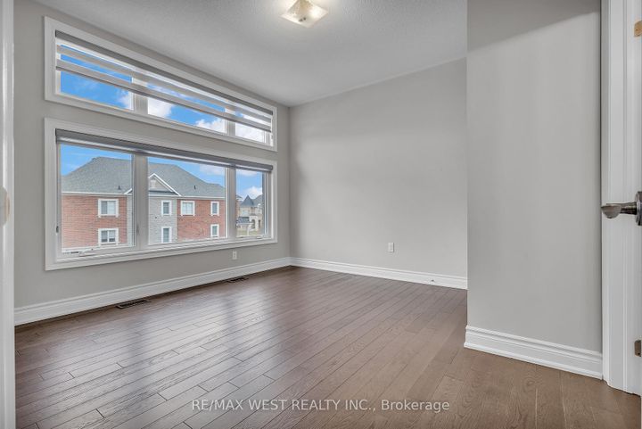 Photo 23 at 65 Port Royal Avenue, Kleinburg, Vaughan