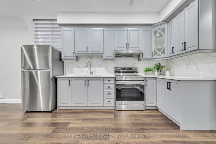 Photo 38 at 65 Port Royal Avenue, Kleinburg, Vaughan