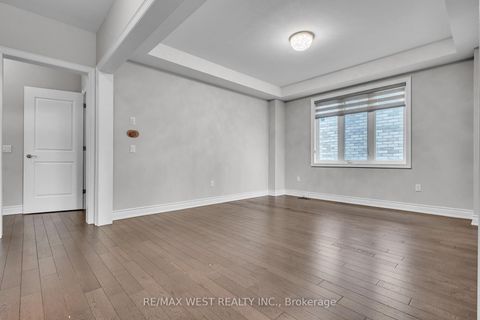 Photo 8 at 65 Port Royal Avenue, Kleinburg, Vaughan