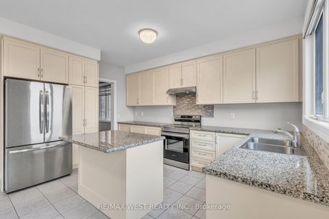 Photo 13 at 65 Port Royal Avenue, Kleinburg, Vaughan