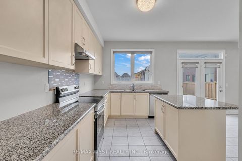 Photo 14 at 65 Port Royal Avenue, Kleinburg, Vaughan