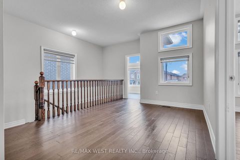 Photo 15 at 65 Port Royal Avenue, Kleinburg, Vaughan