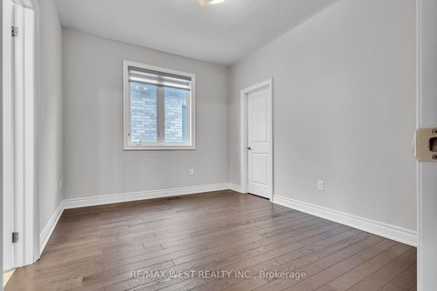 Photo 26 at 65 Port Royal Avenue, Kleinburg, Vaughan