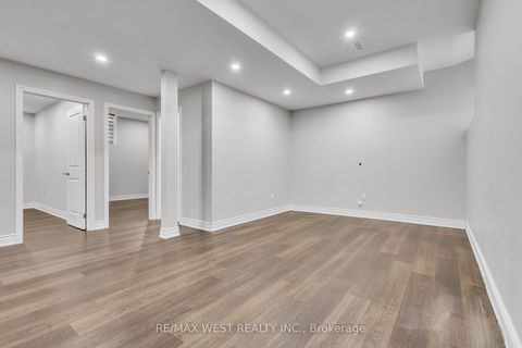 Photo 32 at 65 Port Royal Avenue, Kleinburg, Vaughan