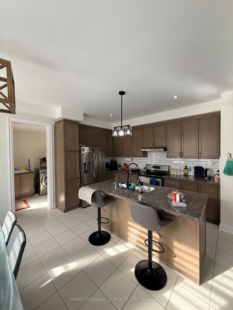 Photo 11 at 300 Symington Court, Windfields, Oshawa