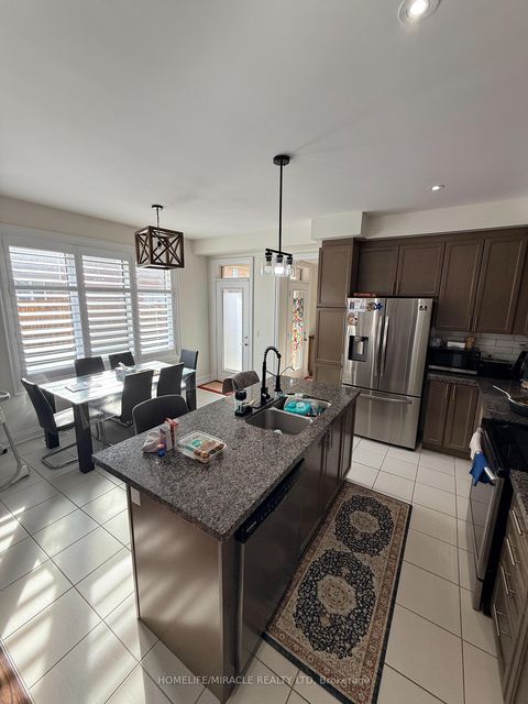 Photo 12 at 300 Symington Court, Windfields, Oshawa
