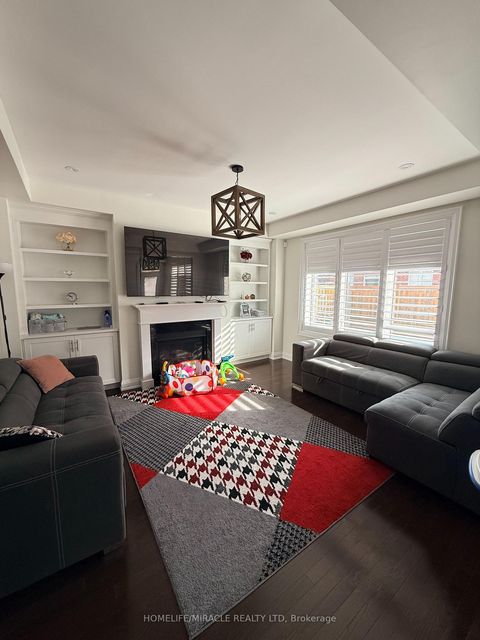 Photo 15 at 300 Symington Court, Windfields, Oshawa