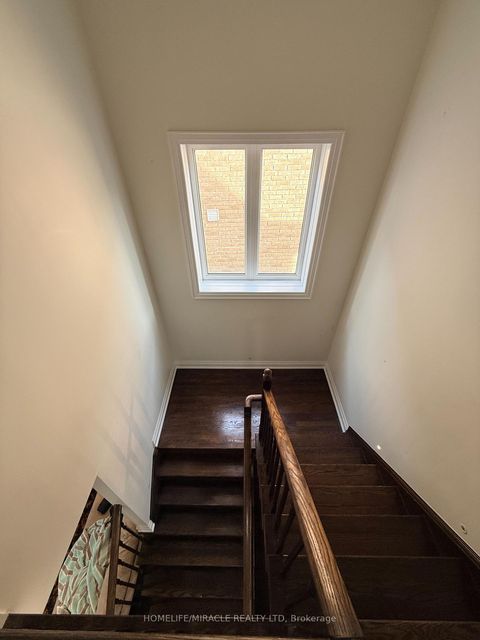 Photo 17 at 300 Symington Court, Windfields, Oshawa