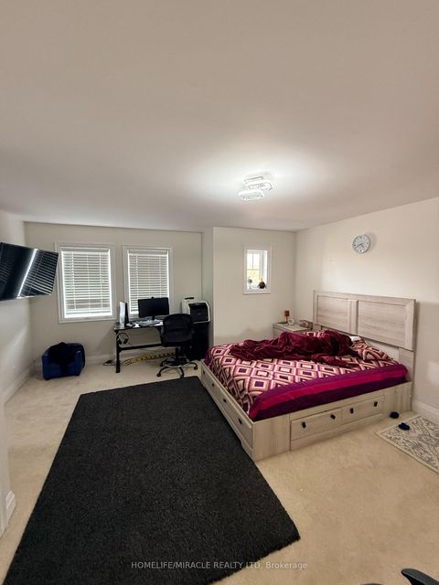 Photo 18 at 300 Symington Court, Windfields, Oshawa