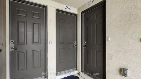 Photo 10 at 258 - 19 Coneflower Crescent, Branson, Toronto