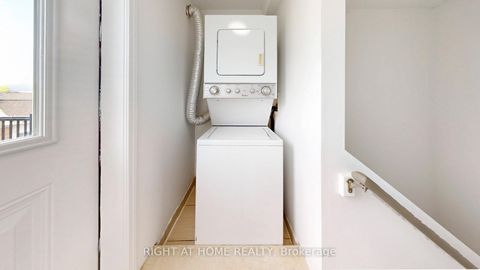 Photo 37 at 258 - 19 Coneflower Crescent, Branson, Toronto