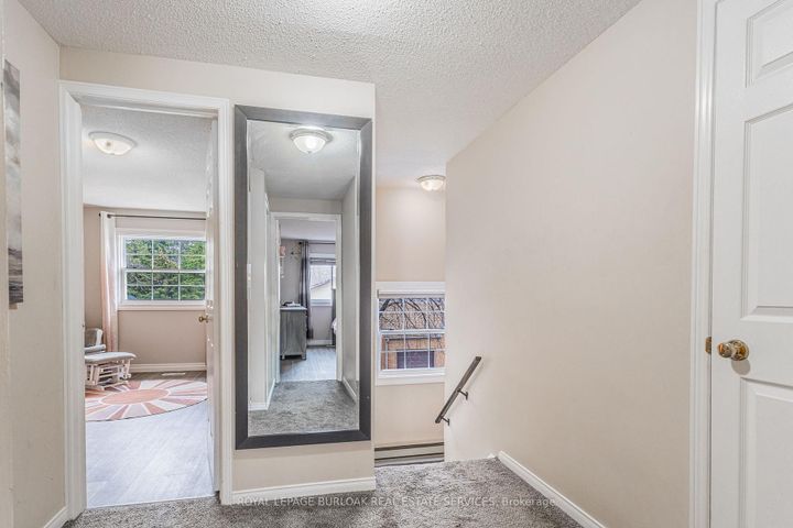 Photo 11 at 43 - 2065 Amherst Heights Court, Mountainside, Burlington