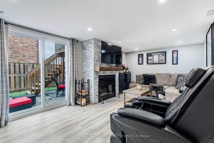 Photo 17 at 43 - 2065 Amherst Heights Court, Mountainside, Burlington