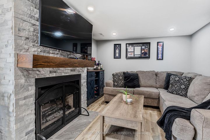 Photo 18 at 43 - 2065 Amherst Heights Court, Mountainside, Burlington