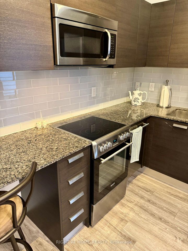 Photo 11 at 2206 - 42 Charles Street E, Yonge Corridor, Toronto